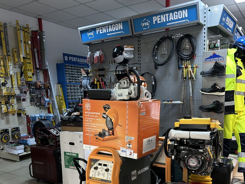 Showroom Pentagon România